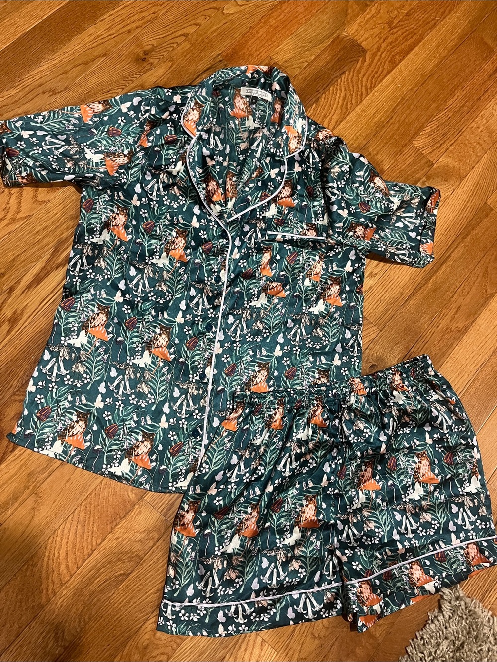 Women's Green Fox Floral Short Pajama Set with Contrast Piping